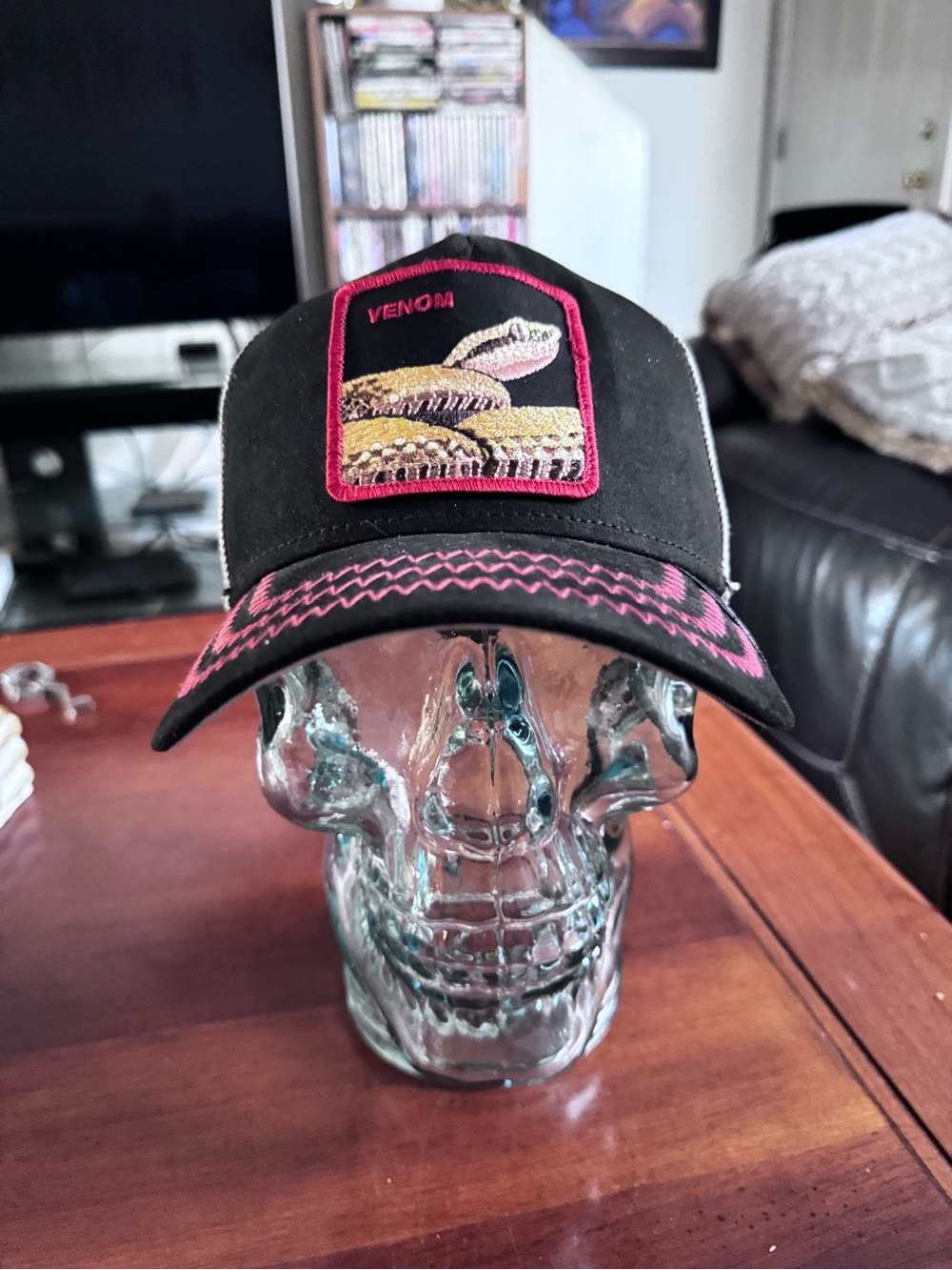 Goorin Bros. “Issues” Venom. Suede Material Trucker Hat. Mesh SnapBack NWT